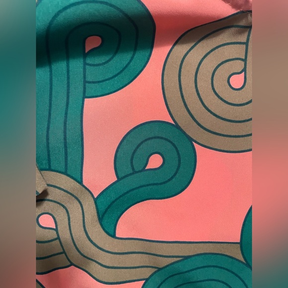 Manuhealii abstract pattern top - Picture 3 of 4